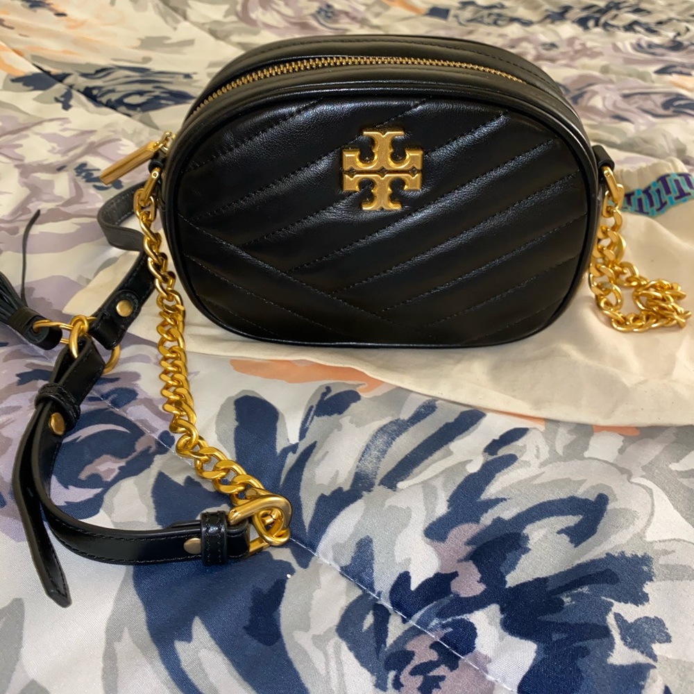 Tory Burch Kira Chevron Camera Bag - Black